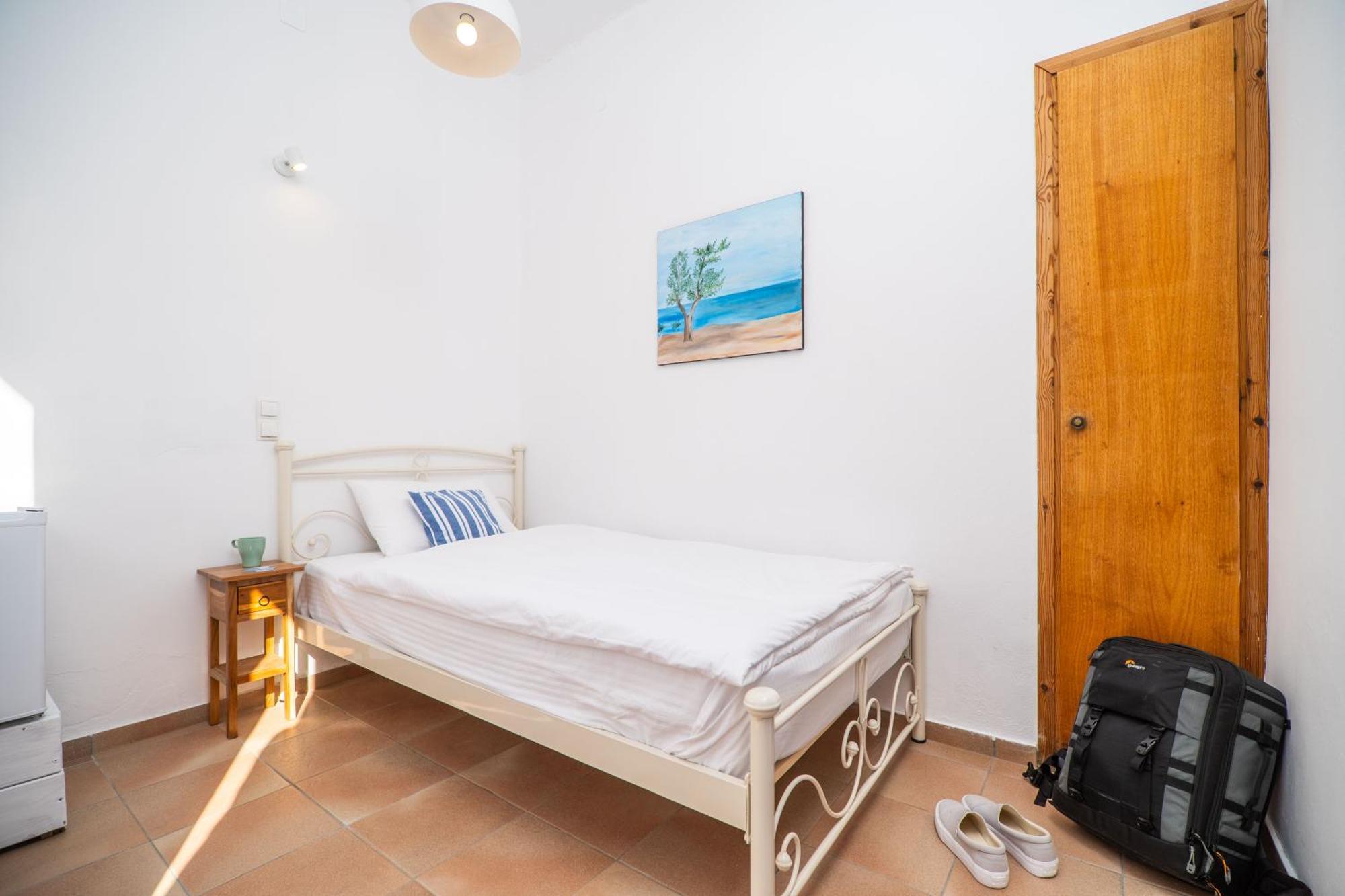 Babis & Popi Rooms And Studios Frangocastelo Екстер'єр фото