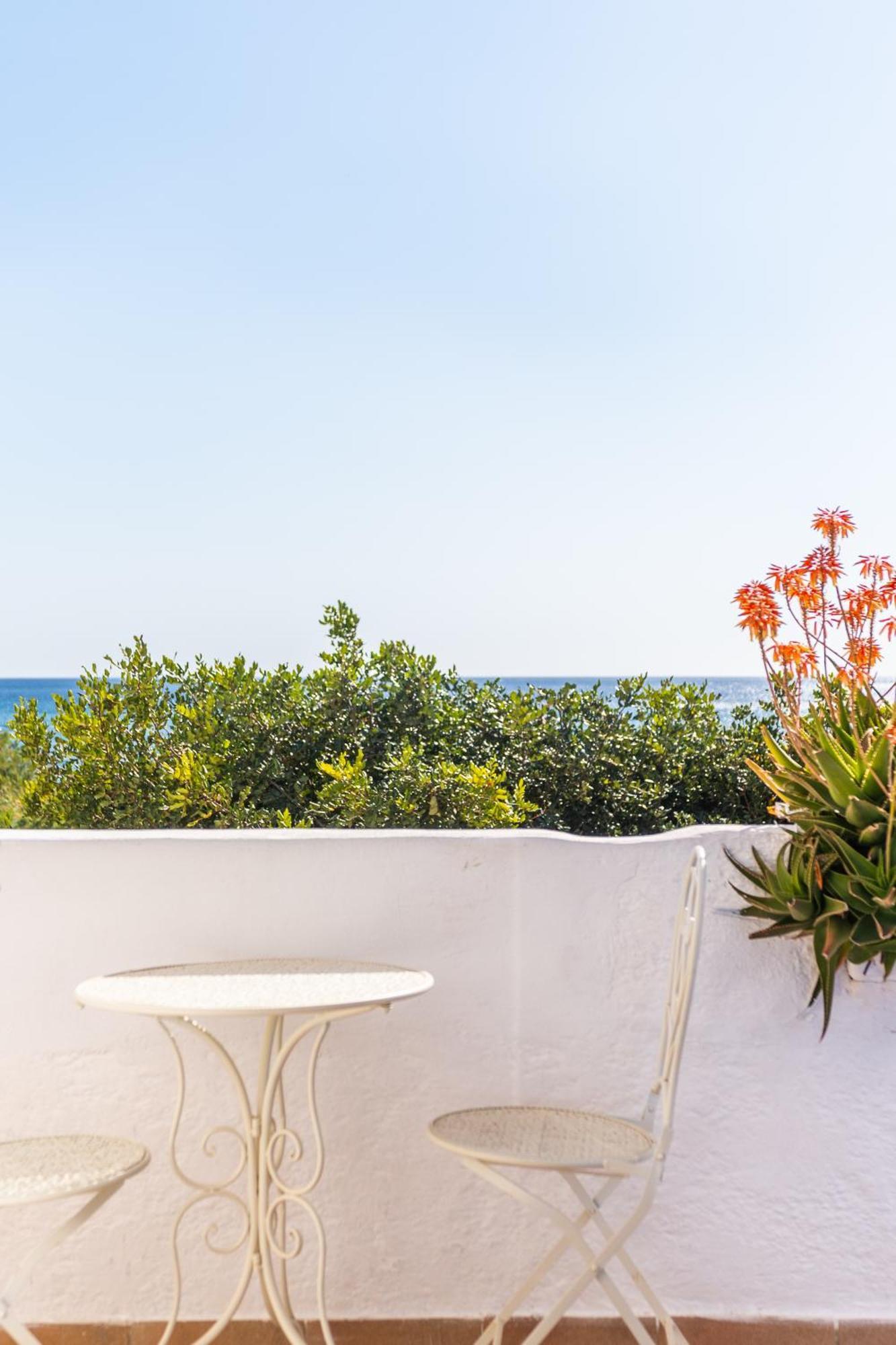 Babis & Popi Rooms And Studios Frangocastelo Екстер'єр фото